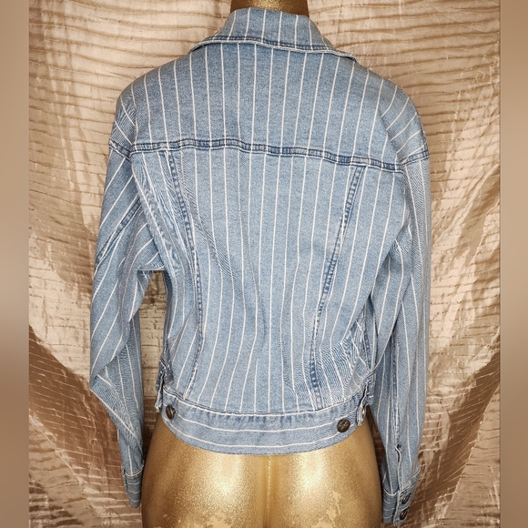 UNPUBLISHED DENIMRUBY VINTAGE CUT TRUCKER JACKET - Picture 5 of 7